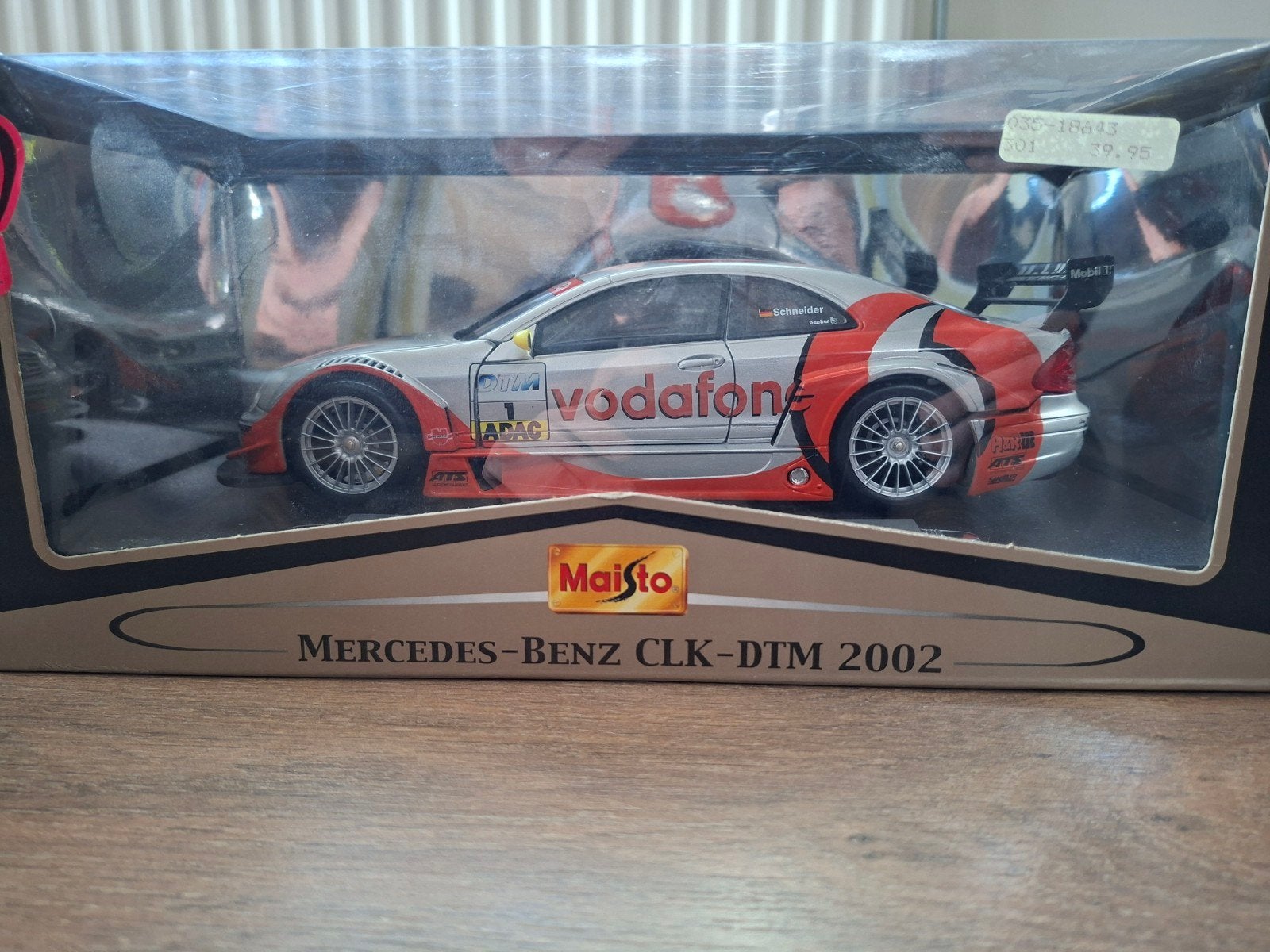 Maisto Mercedes-Benz CLK-DTM 2002 Vodafone modelauto, Ophalen of Verzenden, Zo goed als nieuw, Auto, Maisto