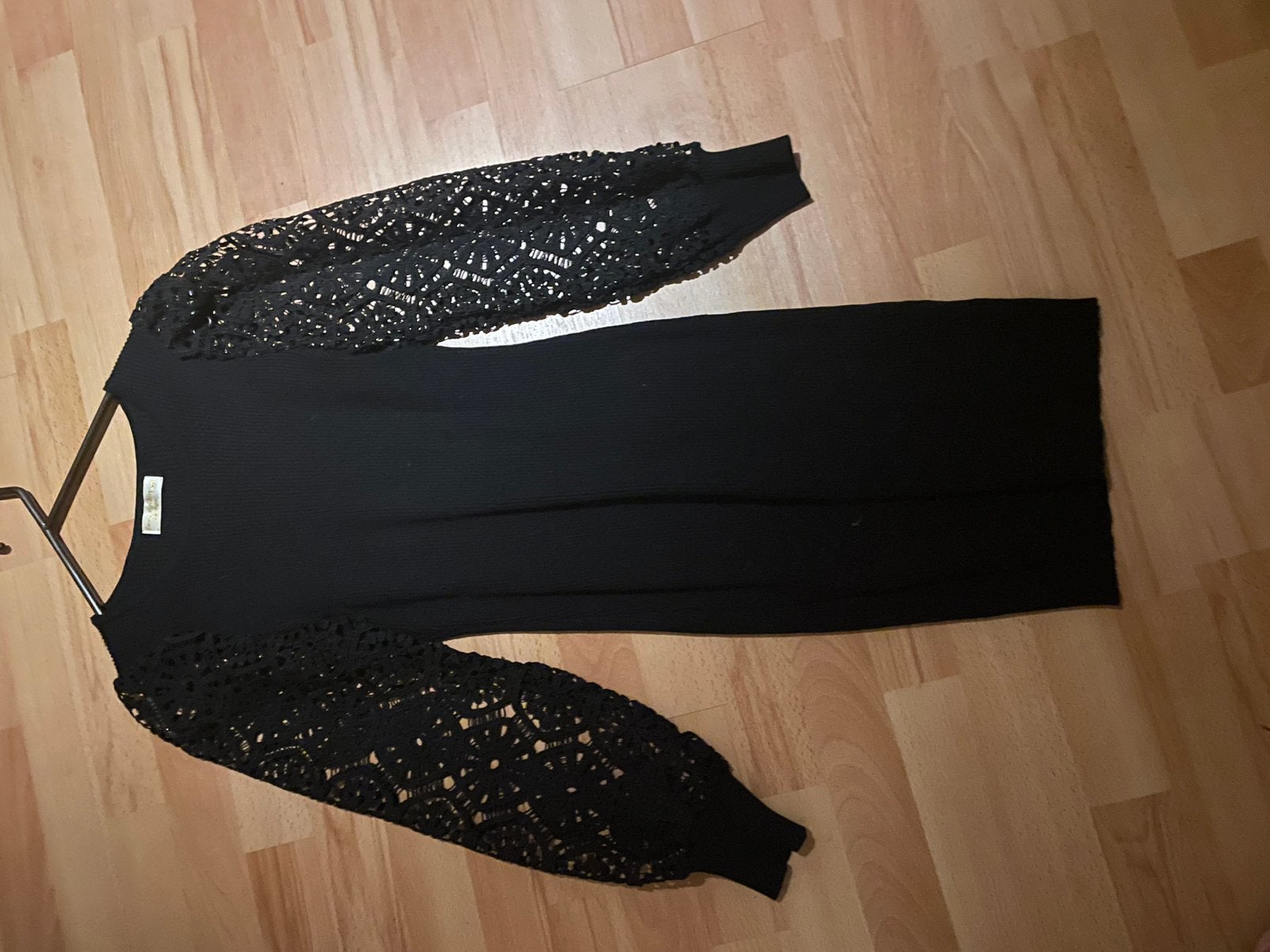 Leuke zwarte jurk met kant., Maat 38/40 (M), Zwart, Nieuw, Ophalen of Verzenden