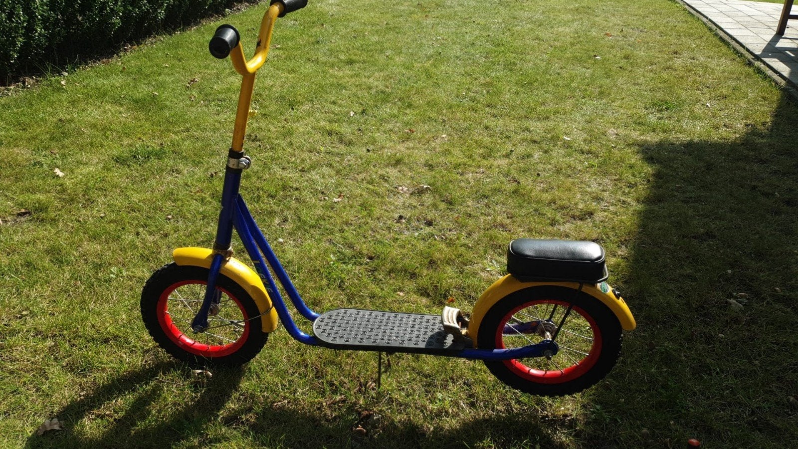 Autoped / Step met zitje - Geel/Blauw, Ophalen, Gebruikt, Gewone step, Onbekend