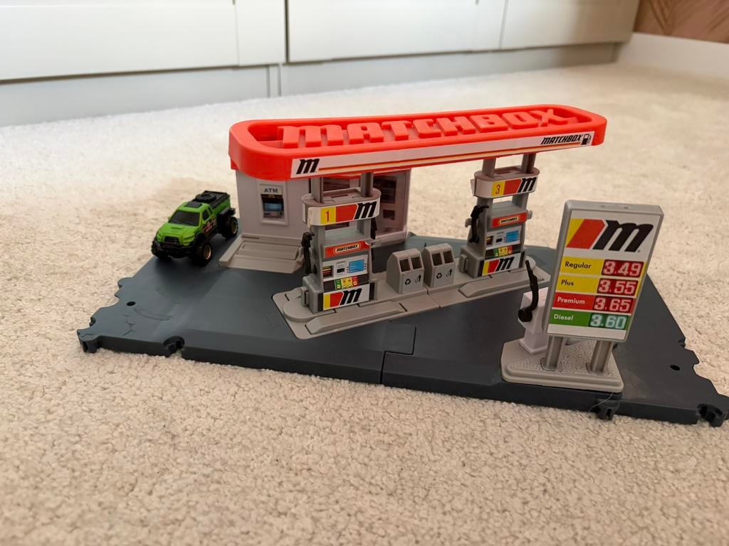 Matchbox fuel station, Ophalen of Verzenden, Zo goed als nieuw, Jongen of Meisje