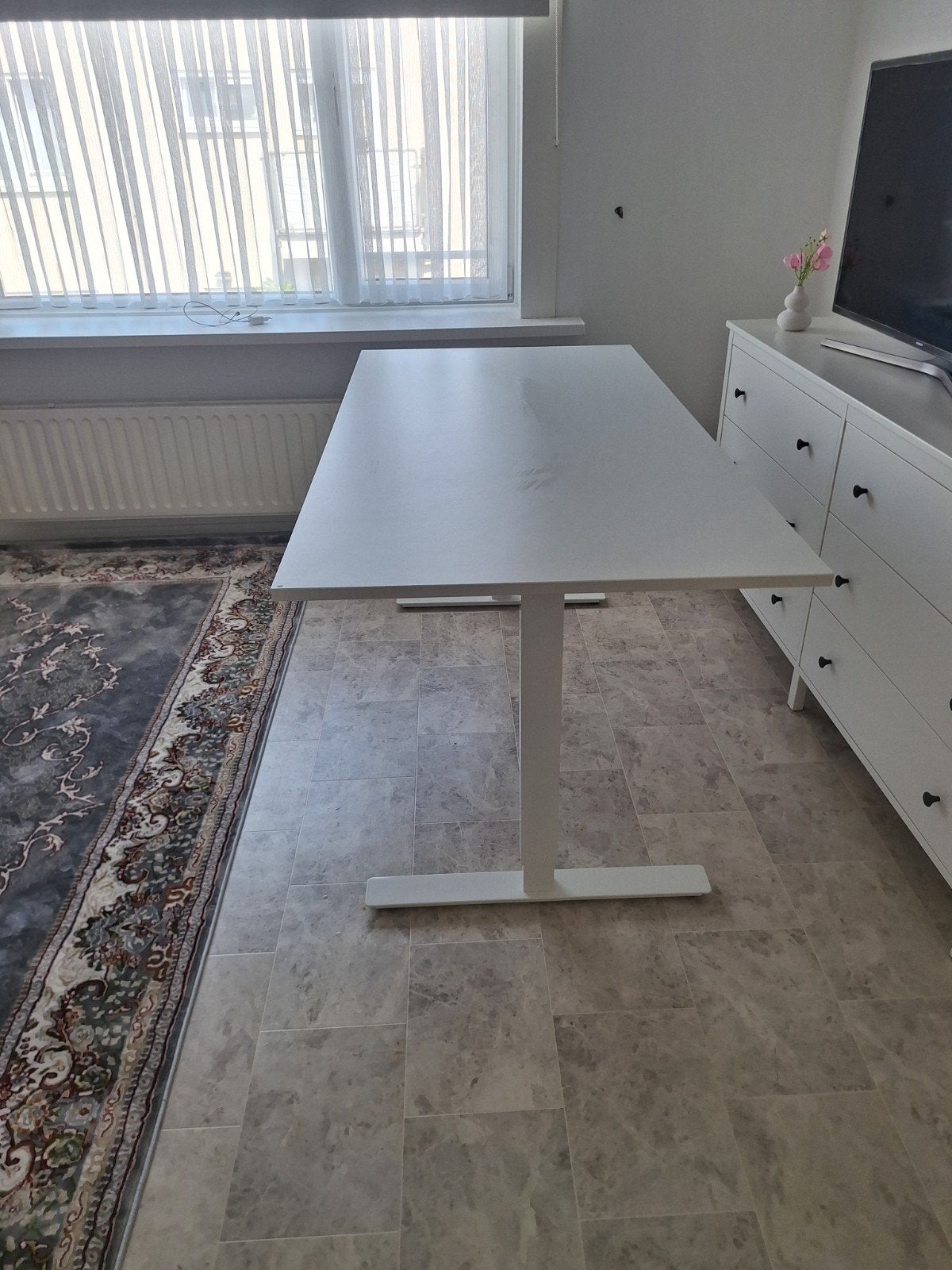 Bureautafel wit Ikea, Ophalen of Verzenden, Zo goed als nieuw