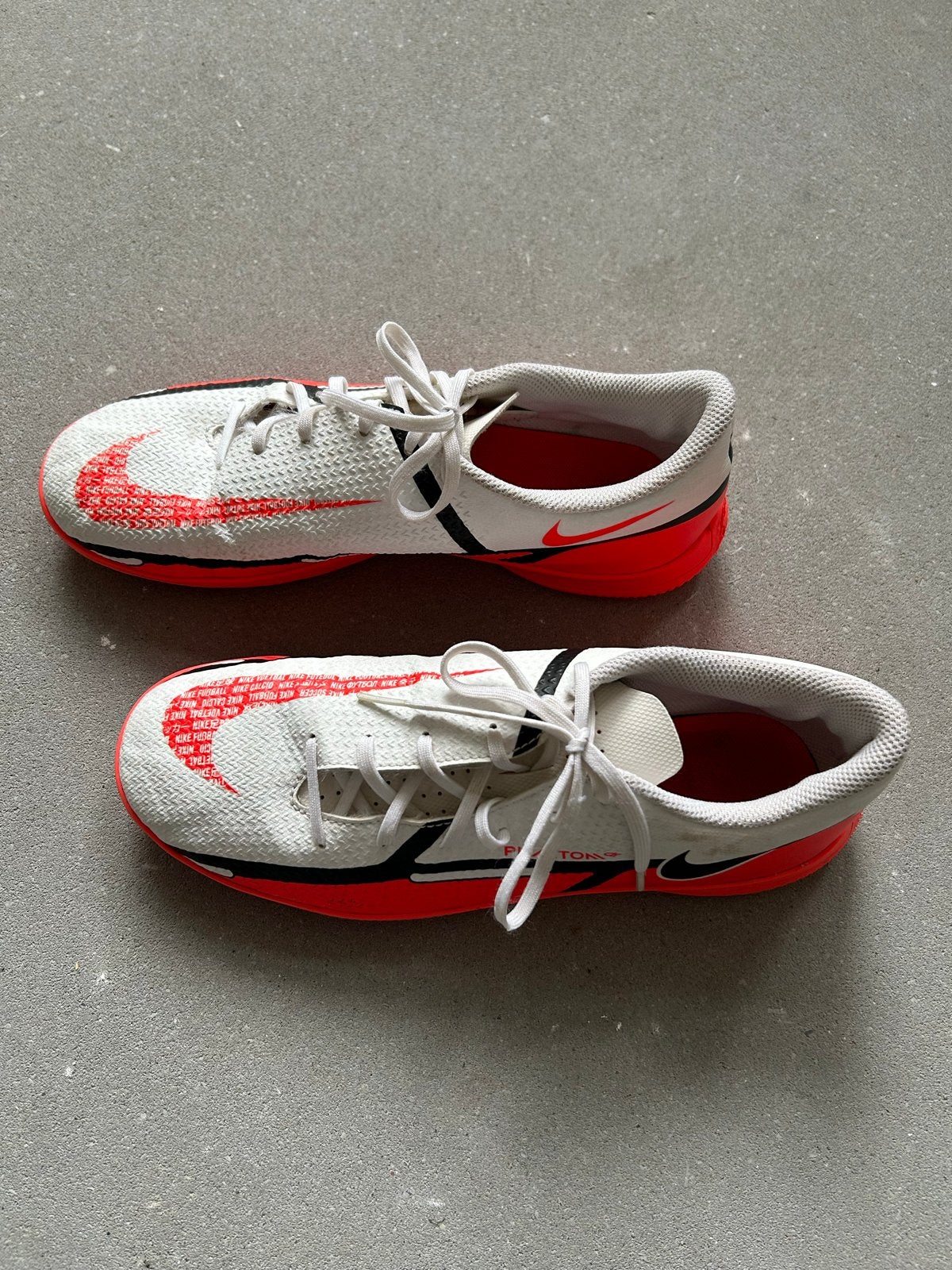 Zaalvoetbalschoenen - Maat 40, Ophalen of Verzenden, Gebruikt, Schoenen