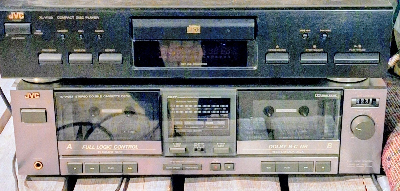 JVC XL-V120 CD-speler en  JVC TD-W253 Dubbel Cassettedeck, Ophalen, Gebruikt, JVC
