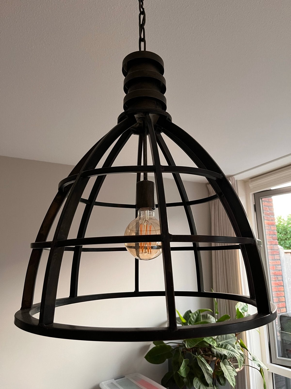 Industriële hanglamp - Zwart metaal - E27 fitting, Huis en Inrichting, Lampen | Hanglampen, Ophalen, Zo goed als nieuw, Metaal