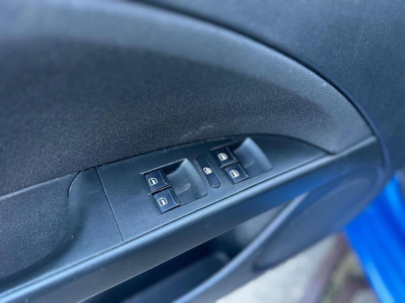 Seat LEON 1.4 TSI 125PK! FR | Schuifdak | Navi Carplay | Air, Euro 5, Gebruikt, Zwart, 4 cilinders