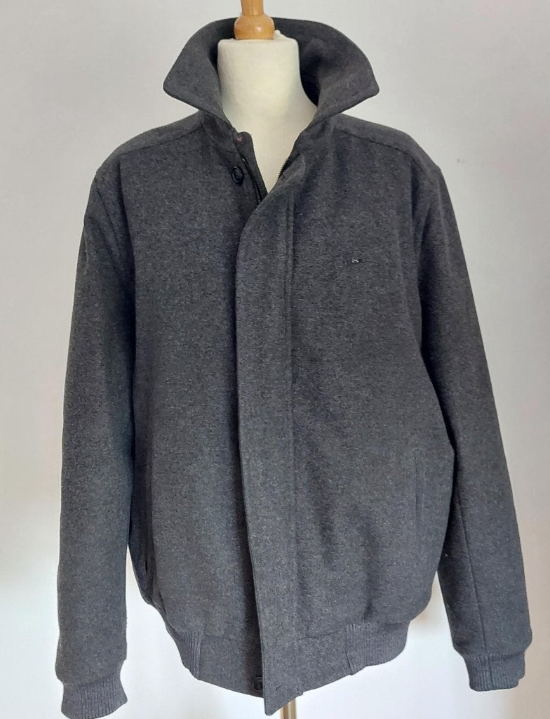Lacoste Jack maat 56 Nieuwstaat!!, Kleding | Heren, Verzenden, Lacoste, Grijs, Maat 56/58 (XL)