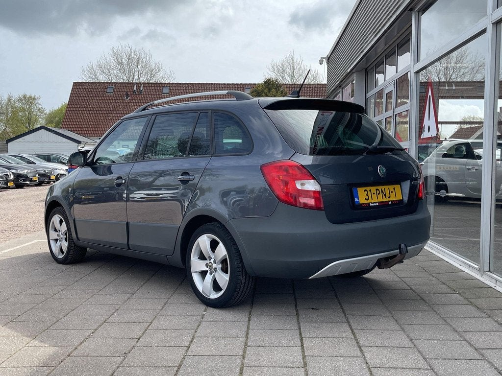 Skoda Fabia Combi 1.2 TSI Scout /Cruise/Navi/Trekhaak/Onderh, Voorwielaandrijving, Euro 5, 4 cilinders, Met garantie (alle)