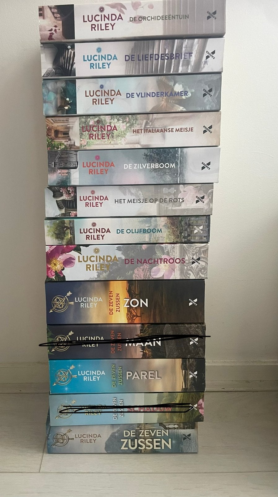 Lucinda Riley boeken (11) - Diverse titels vanaf 7,50 euro, Ophalen of Verzenden, Zo goed als nieuw