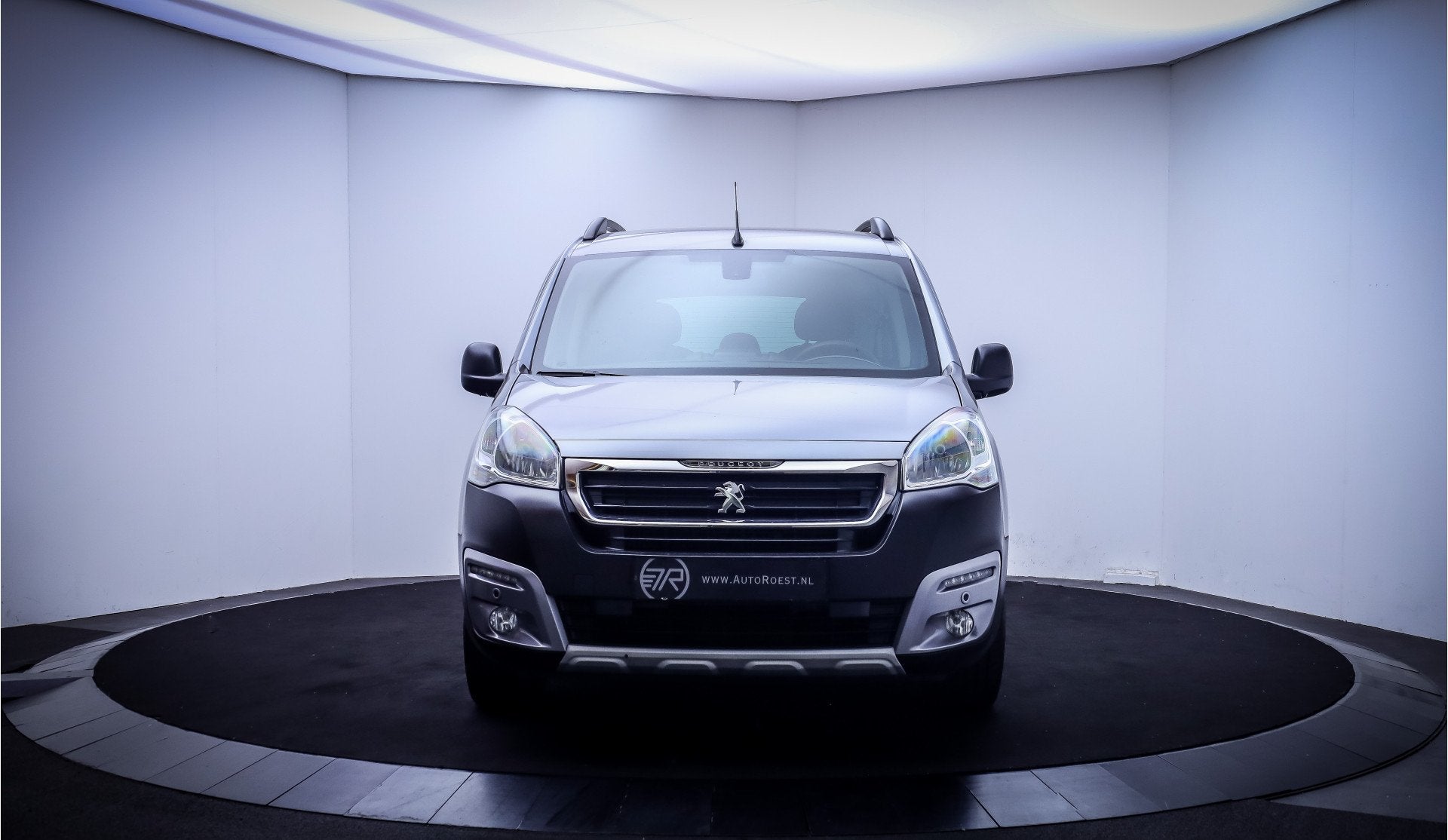 Peugeot Partner Tepee 1.2T 5Pers OUTDOOR CARPLAY | NAVI | CL, Auto's, Peugeot, Stof, Gebruikt, 1199 cc, Origineel Nederlands