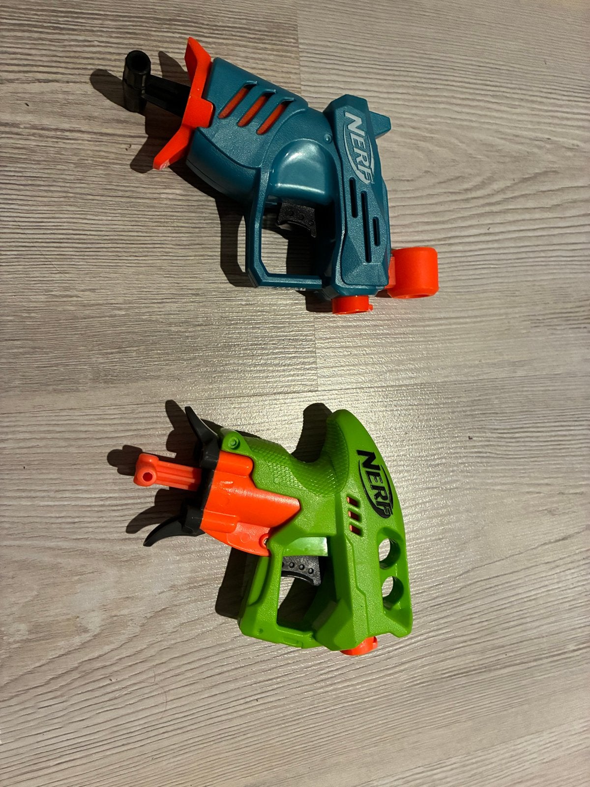 Nerf Elite 2.0 Volt en Nerf N-Strike Jolt Blasters, Ophalen of Verzenden, Gebruikt, Jongen of Meisje
