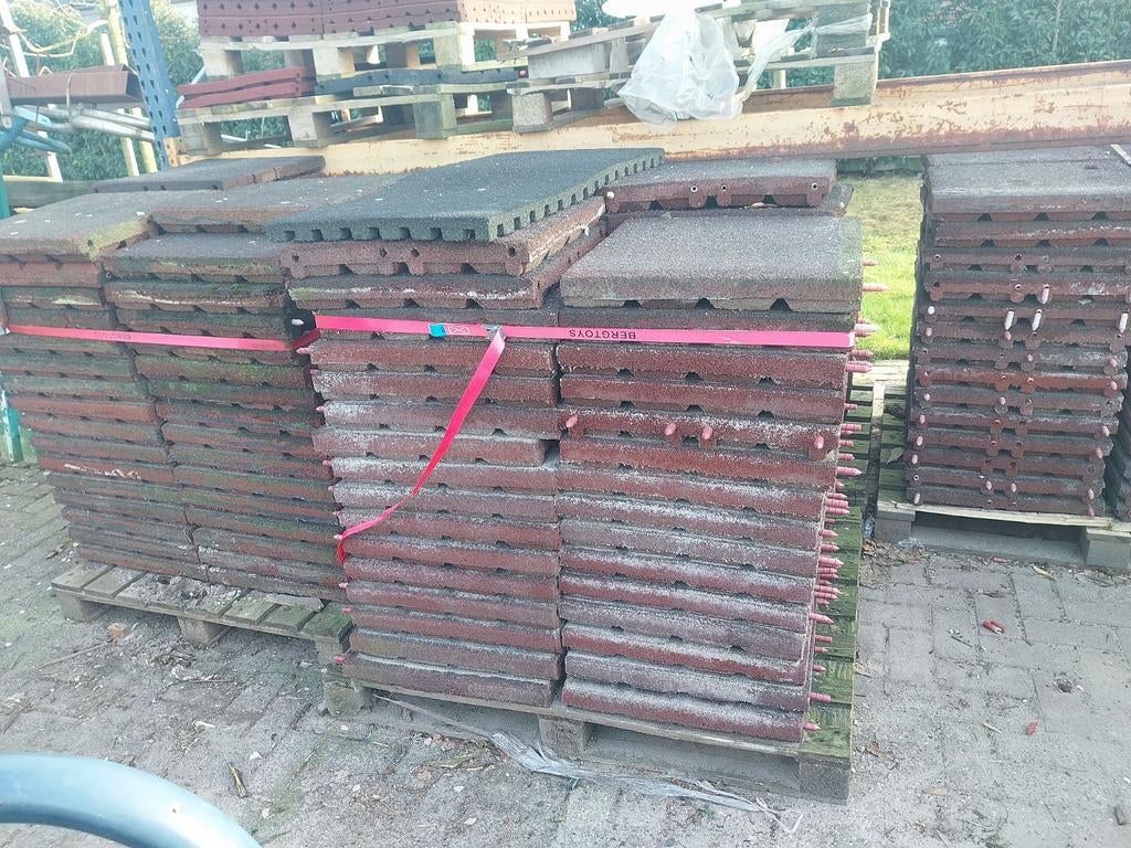 Gebruikte rubbertegels 50x50x6.5 cm, Tuin en Terras, Tegels en Klinkers, Ophalen, Gebruikt, Overige typen, Rubber