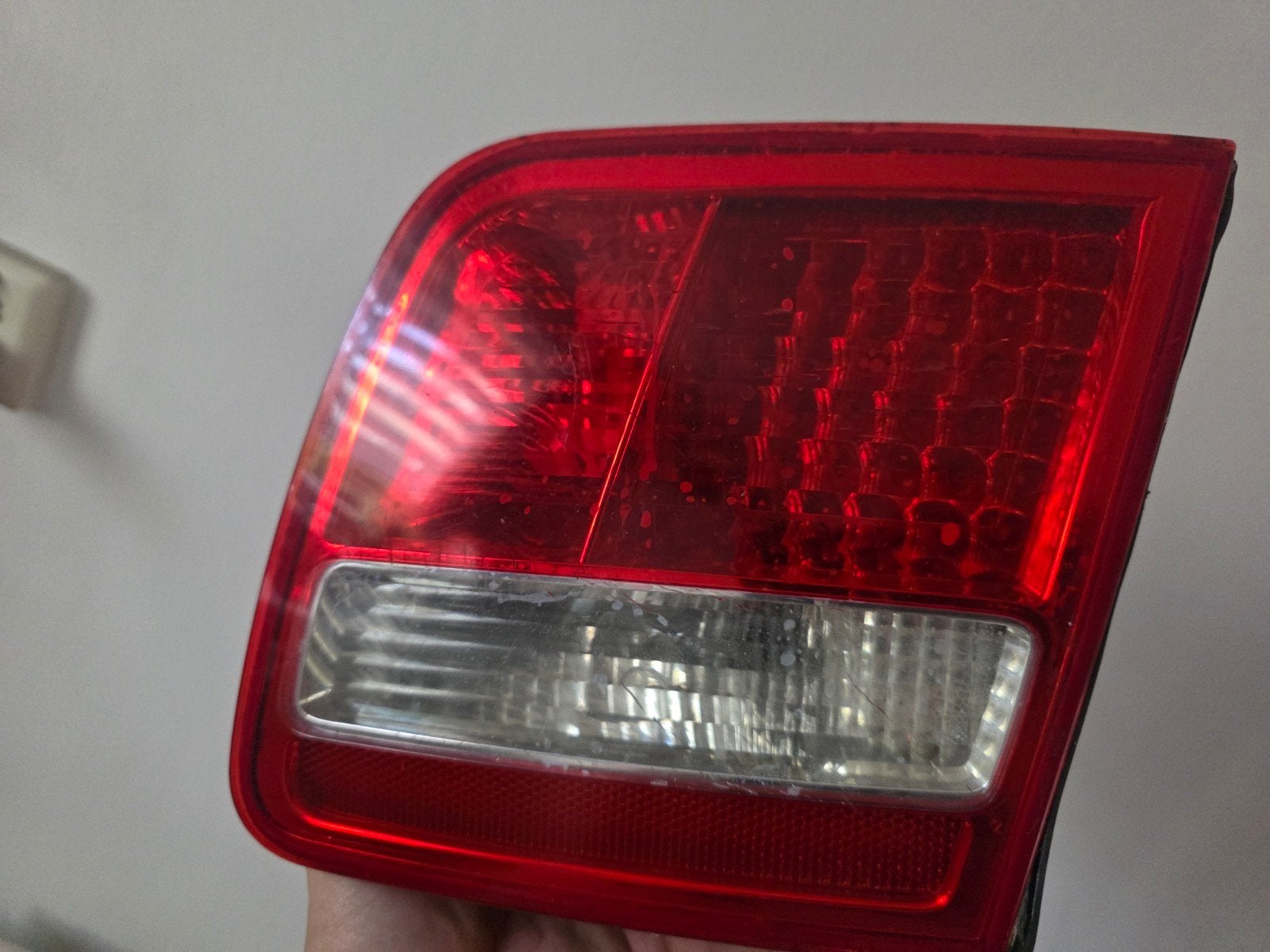 Audi A8 S8 4E D3 Achterlicht links binen, Ophalen of Verzenden