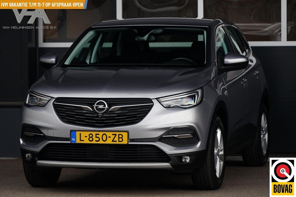 Opel Grandland X 1.2 Turbo Business Elegance, trekh. dis. v., Voorwielaandrijving, Gebruikt, 1199 cc, Leder en Stof