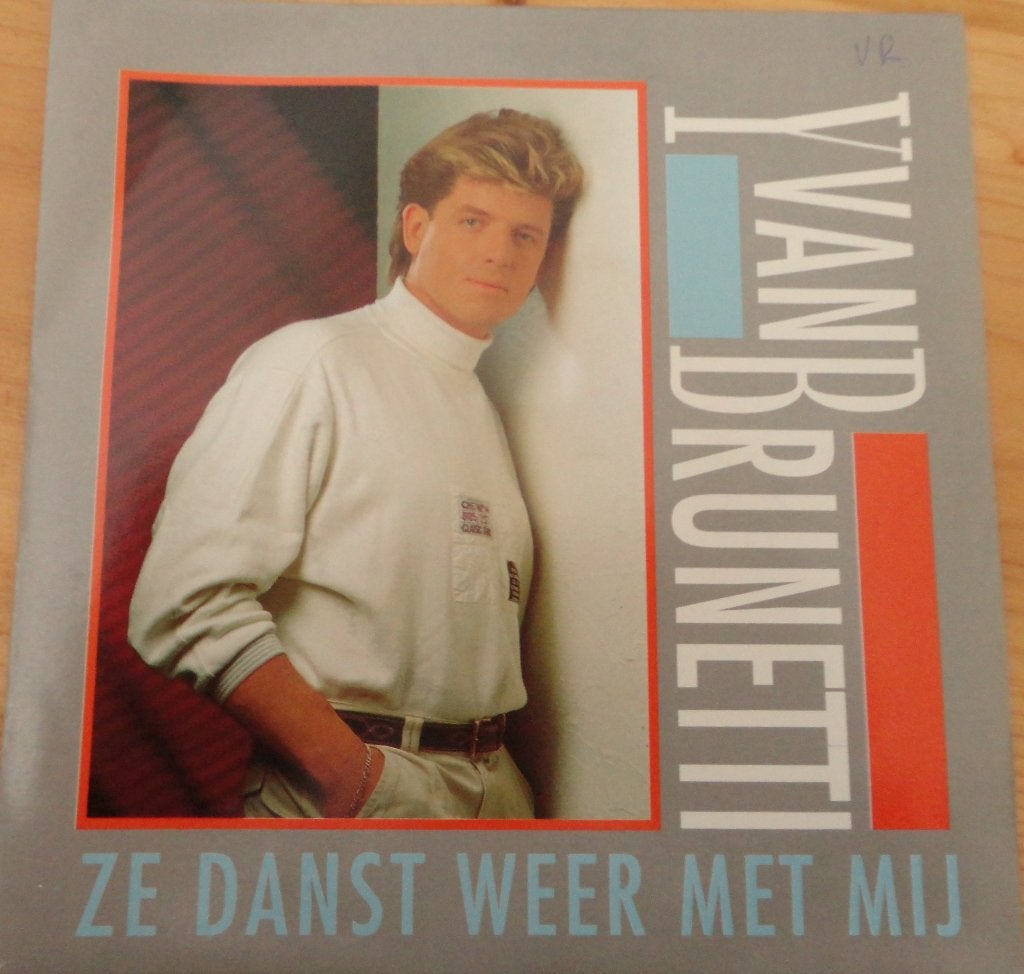 Yvan Brunetti > Ze danst weer met mij, Ophalen of Verzenden, Gebruikt, 7 inch, Nederlandstalig