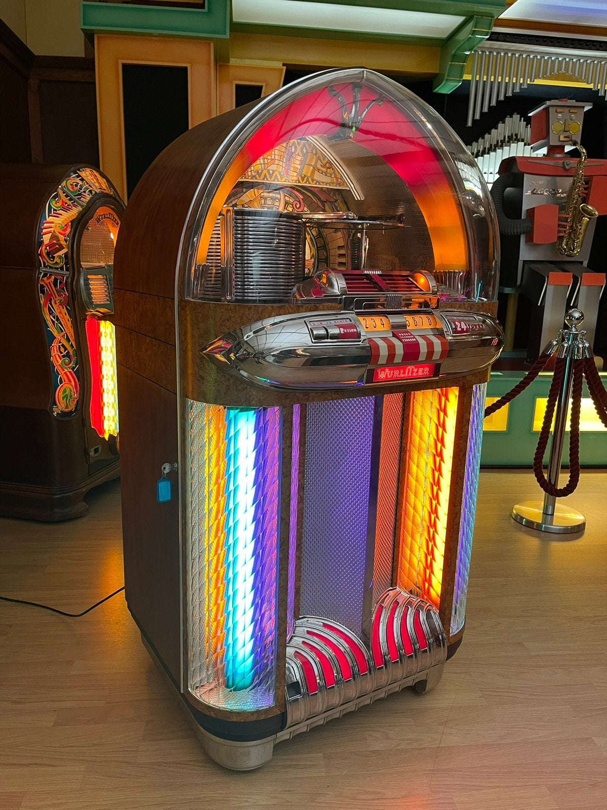 De Allermooiste Originele Wurlitzer 1100 Jukebox 1947!!!, Ophalen, Info@jukeboxgallery.com, Gildenstraat 32, 4143HS Leerdam, Zo goed als nieuw