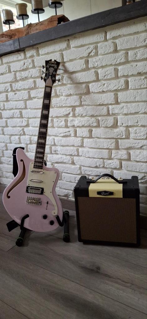 D'angelico Premier Bedford SH Tremolo Shell Pink, Ophalen, Zo goed als nieuw, Solid body, Overige merken