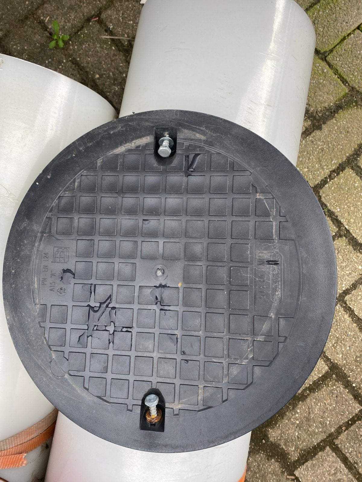Ongebruikt putdeksel Komin D315, Ophalen of Verzenden, Nieuw