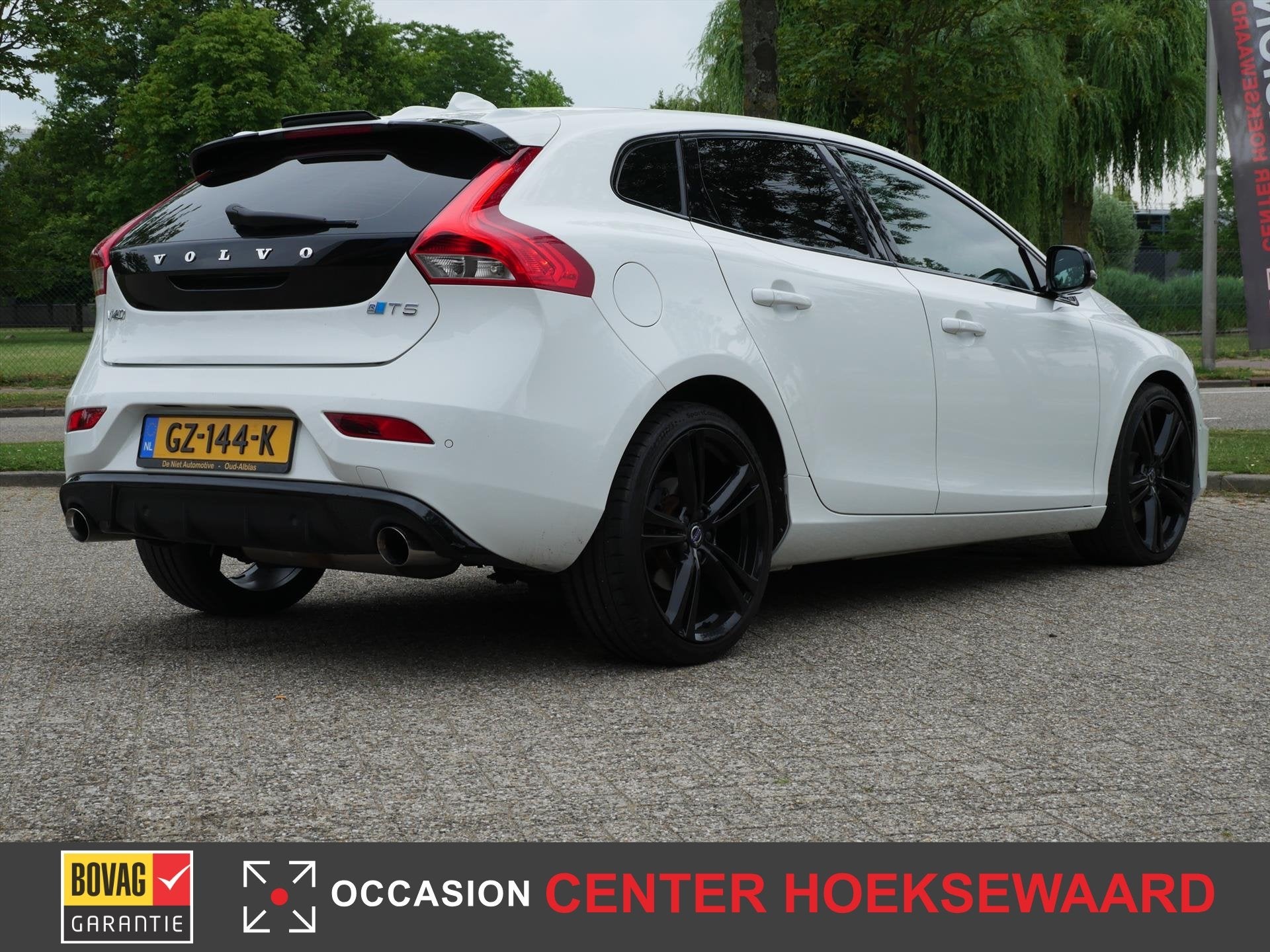 VOLVO V40 2.0 T5 245PK Carbon Edition | Polestar Uitlaatsyst, Gebruikt, Wit, V40, Hatchback