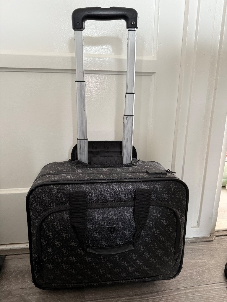 Guess koffer, Ophalen, Gebruikt, 50 tot 60 cm, Hard kunststof