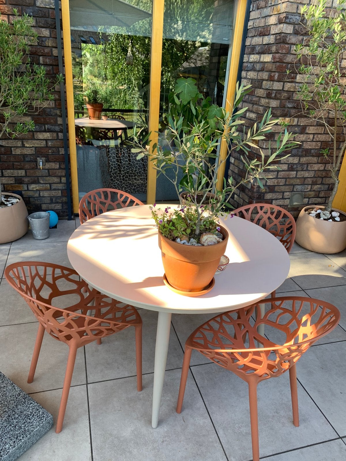 Ronde Tuintafel Coco Zandkleur 120cm - Keramiek Tafelblad, Tuin en Terras, Tuintafels, Ophalen, Zo goed als nieuw, Rond