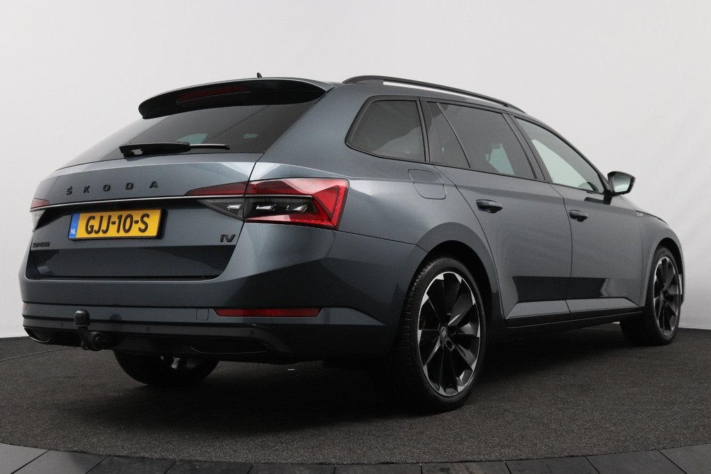 Skoda Superb Combi 1.4 TSI iV Sportline Business | Canton Au, Auto's, Skoda, Adaptive Cruise Control, Gebruikt, 4 cilinders, Met garantie (alle)