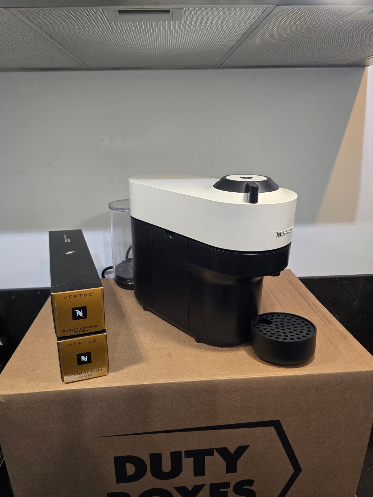 Nespresso Vertuo Pop + 20 cups, Ophalen, Koffiepads en cups, Koffiemachine, Zo goed als nieuw