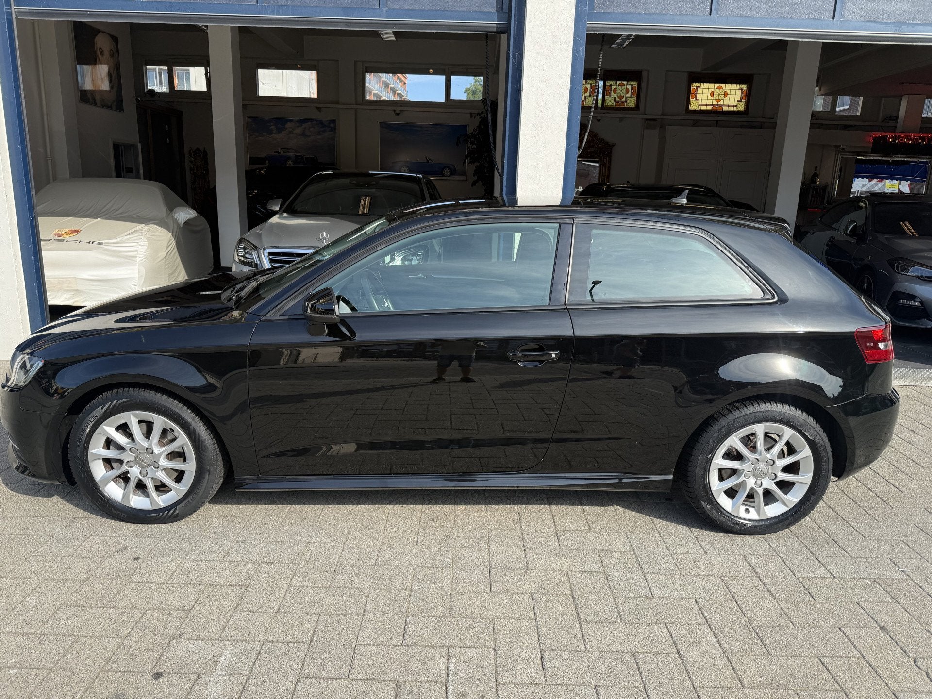 Audi A3 1.6 TDI Attraction Pro Line NL AUTO. (bj 2014), Voorwielaandrijving, Euro 5, Gebruikt, 4 cilinders