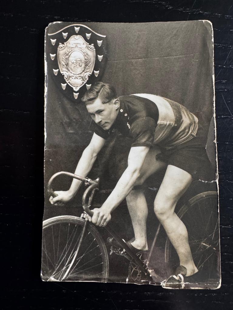 wielrenner Jan Hijzelendoorm Amsterdam kampioen 1924, Verzenden, Voor 1920, Ongelopen, Sport en Spel