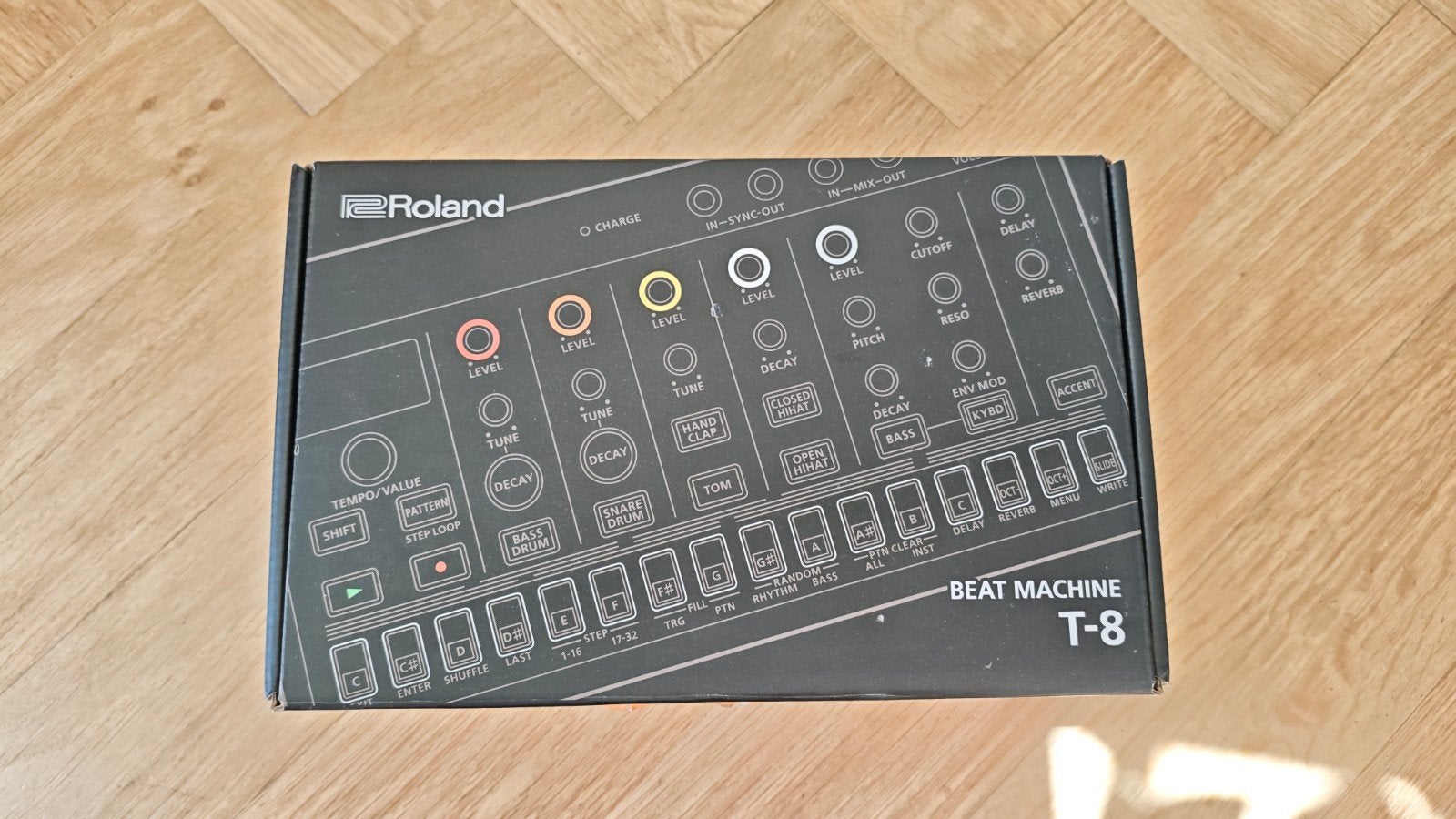 Roland T-8 tr808 tb303, Muziek en Instrumenten, Drumcomputers, Ophalen of Verzenden