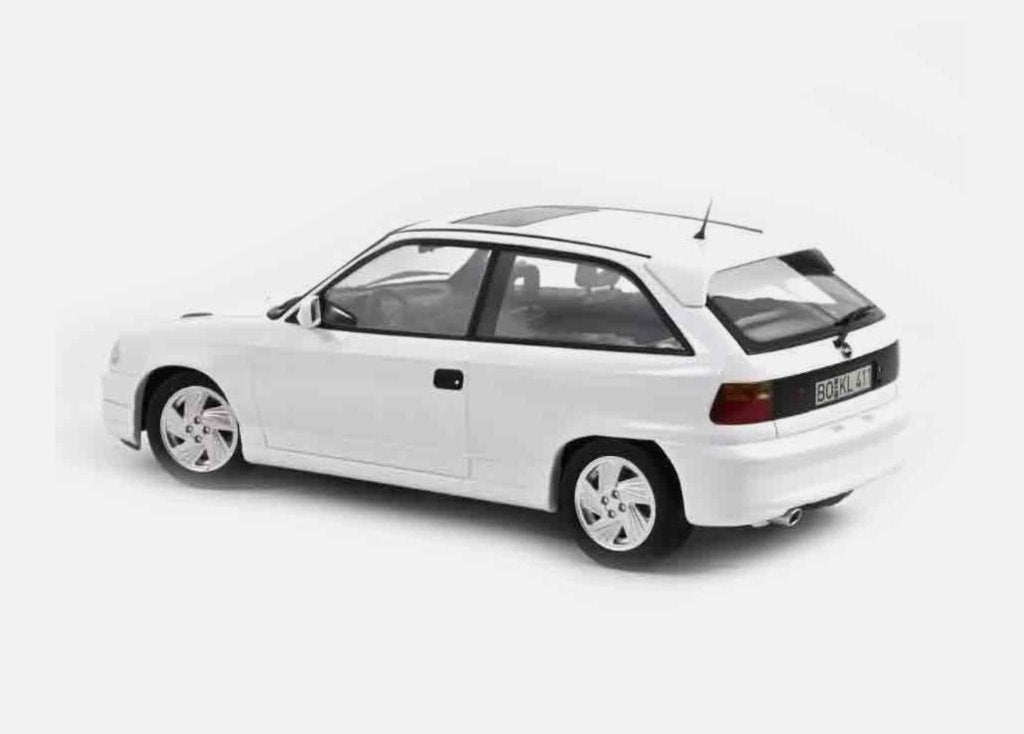 Opel Astra GSi 1991 WIT Casablanca 1/18 NOREV ref: 183673, Hobby en Vrije tijd, Modelauto's | 1:18, Verzenden, Nieuw, Auto, Norev
