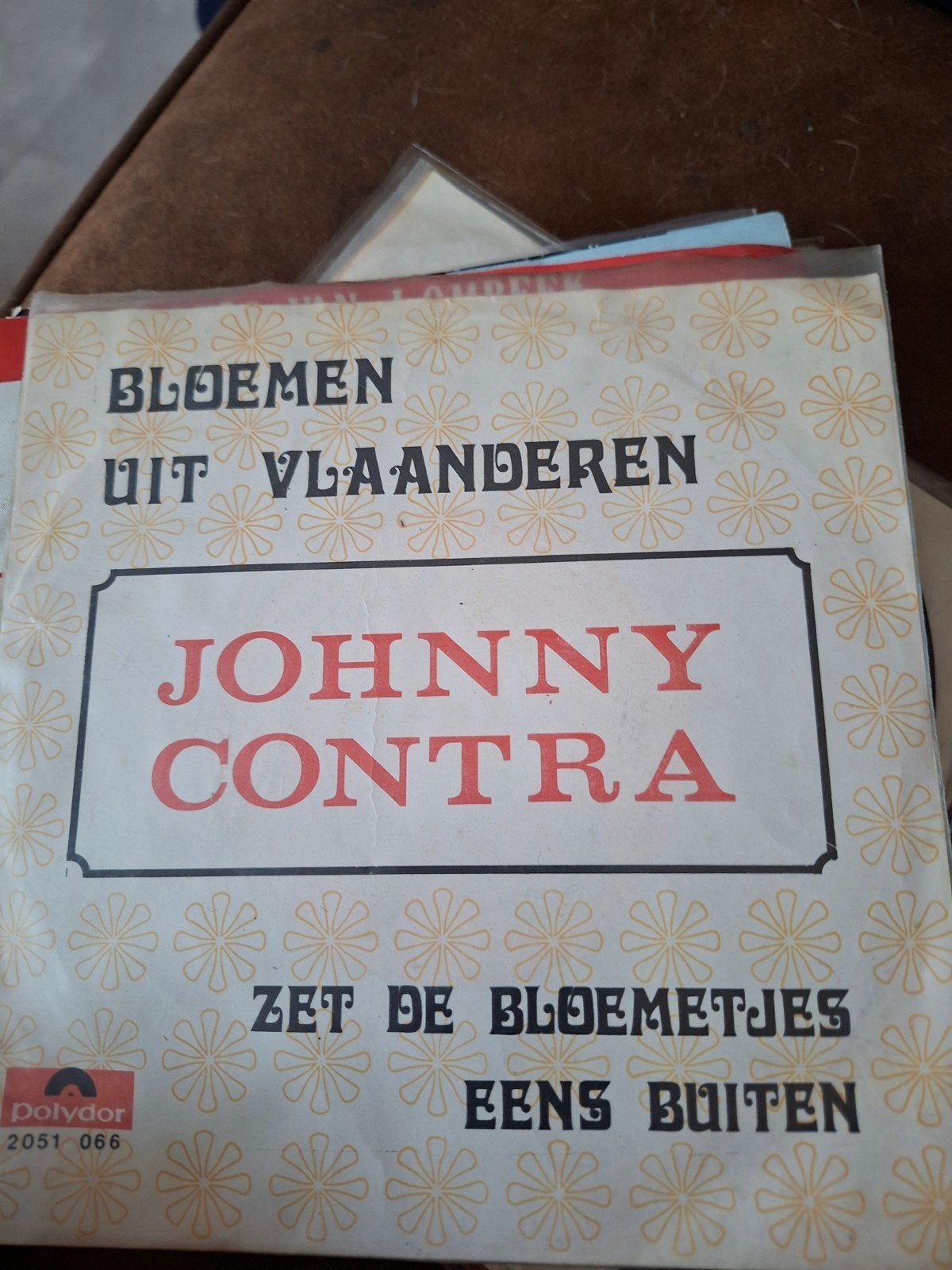 Johnny contra  bloemen uit Vlaanderen, Cd's en Dvd's, Vinyl | Nederlandstalig, Ophalen of Verzenden, Zo goed als nieuw, Overige formaten