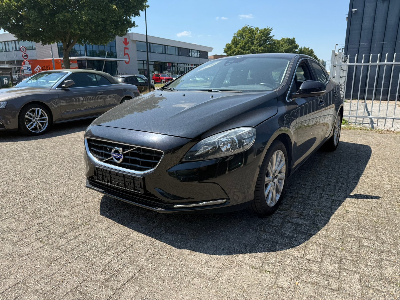 Volvo V40 1.6 D2 2014 Automaat Zwart Transmissiestoring, Euro 5, Stof, Zwart, 4 cilinders