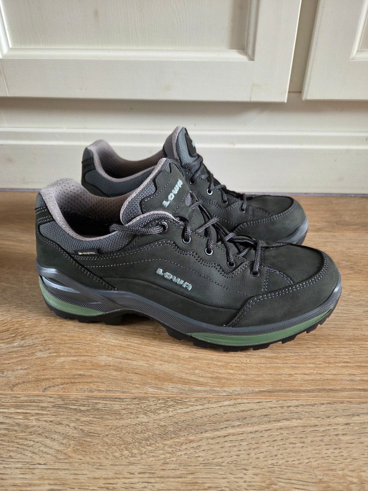 Lowa Renegade GTX ws, Ophalen of Verzenden, Zo goed als nieuw, Schoenen