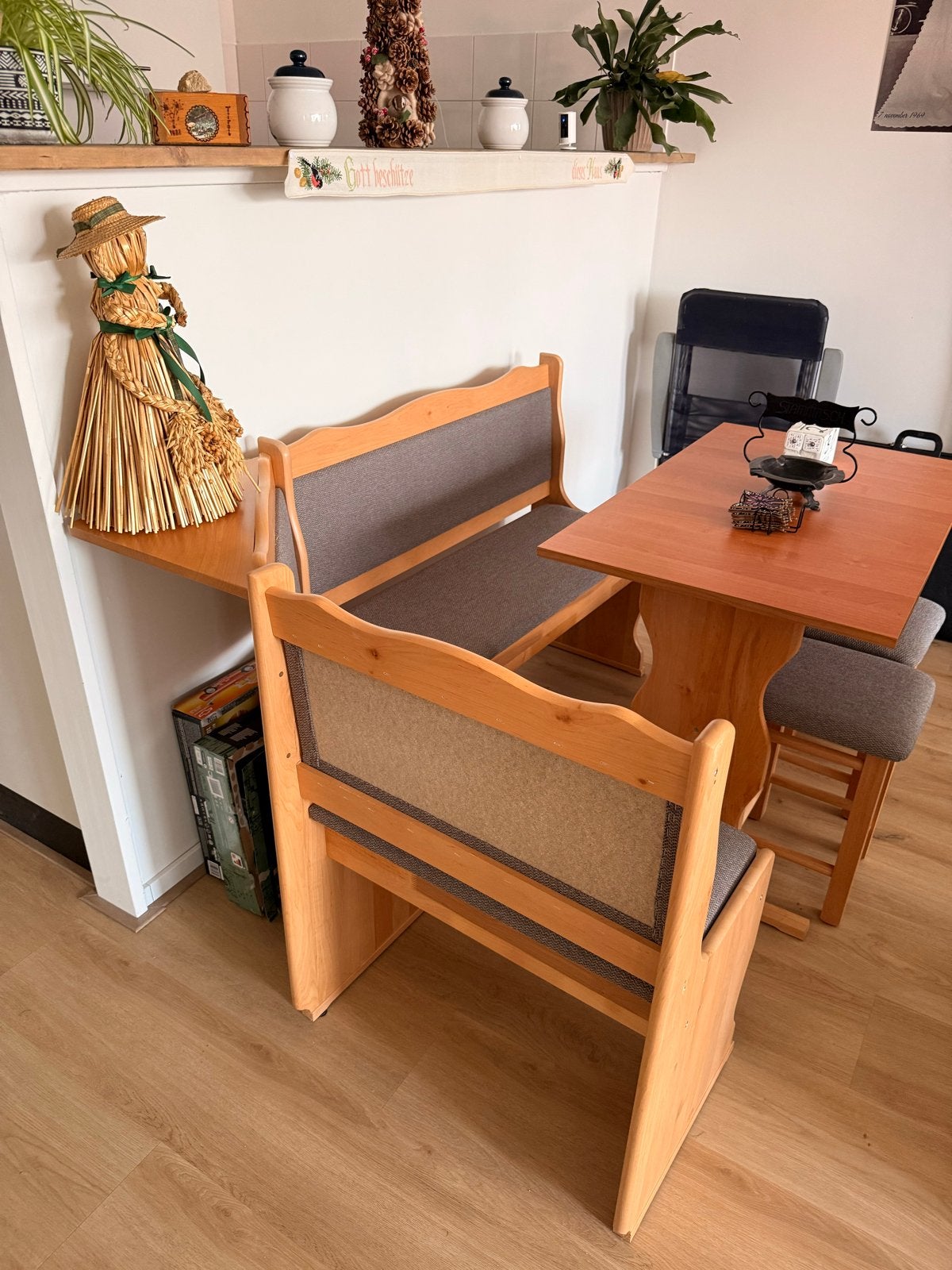 Gezellige eethoek met hoekbank en tafel, Ophalen, Gebruikt, Minder dan 4 stoelen