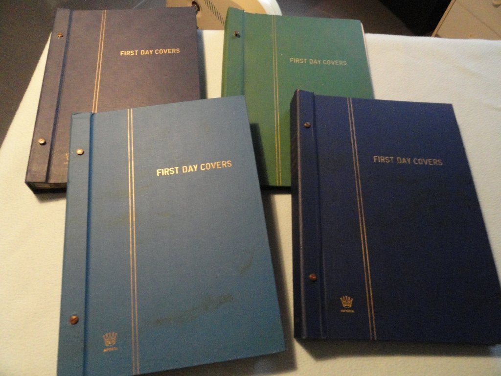 K112 Eerstedagenveloppen in 4 Importa albums, Ophalen of Verzenden, Nederland