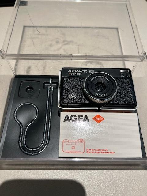 Agfa Agfamatic 100 Sensor met filmrolletje in box, Ophalen of Verzenden, Zo goed als nieuw, Spiegelreflex, Overige Merken