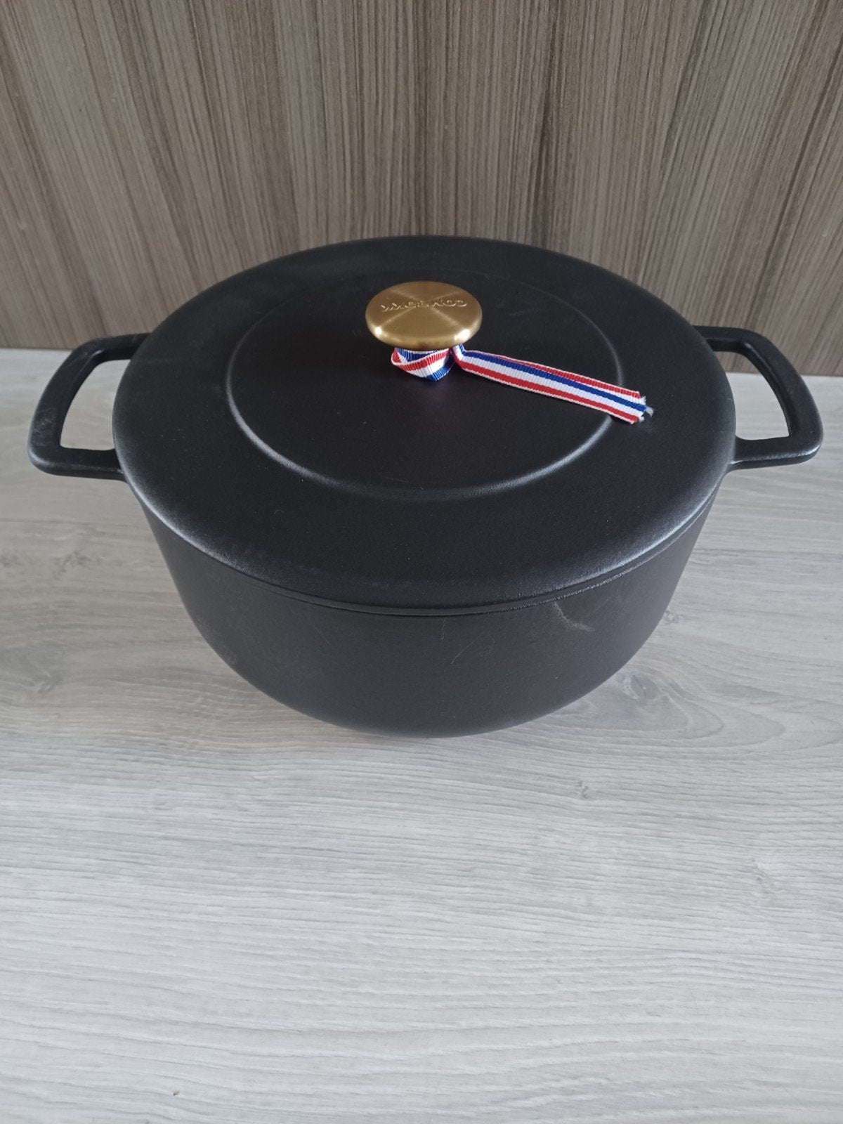 Combekk Dutch oven ø24cm, Ophalen of Verzenden, Nieuw, Gietijzer, Koekenpan of Braadpan