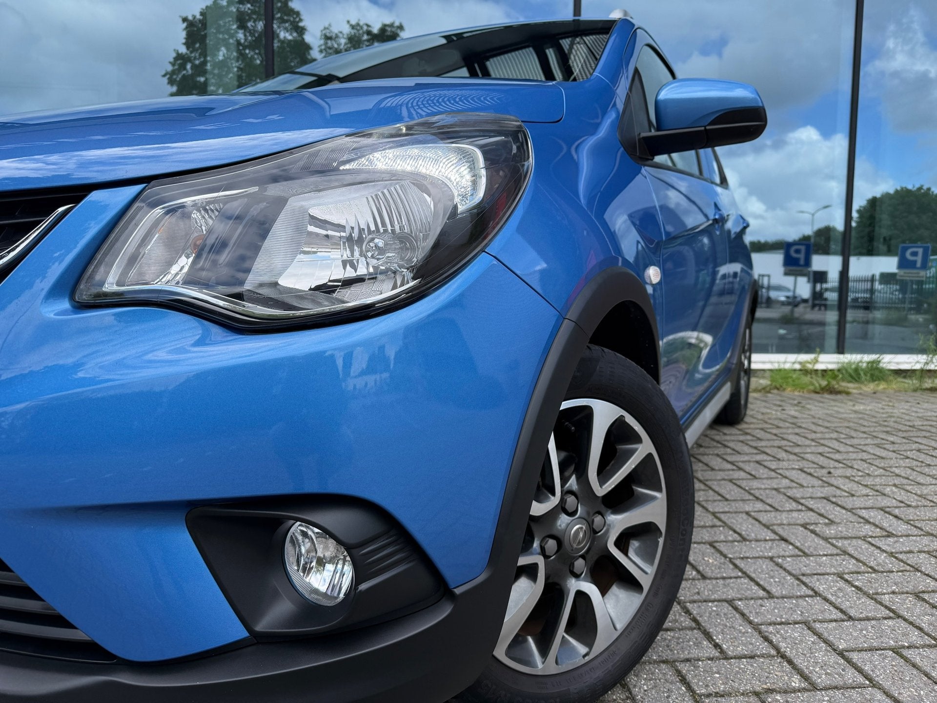 Opel KARL 1.0 Rocks Online Edition - Automaat - Media Apple/, Auto's, 839 kg, Stof, Gebruikt, Blauw