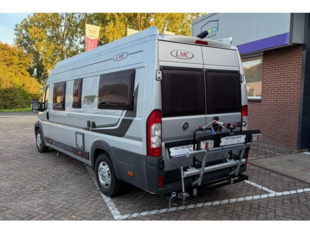 LMC Liberty 64 TOURER Lengte Bedden slechts 53.000 Km (NAP ), Caravans en Kamperen, Buscamper of Camperbus, Tot en met 2, Bedrijf