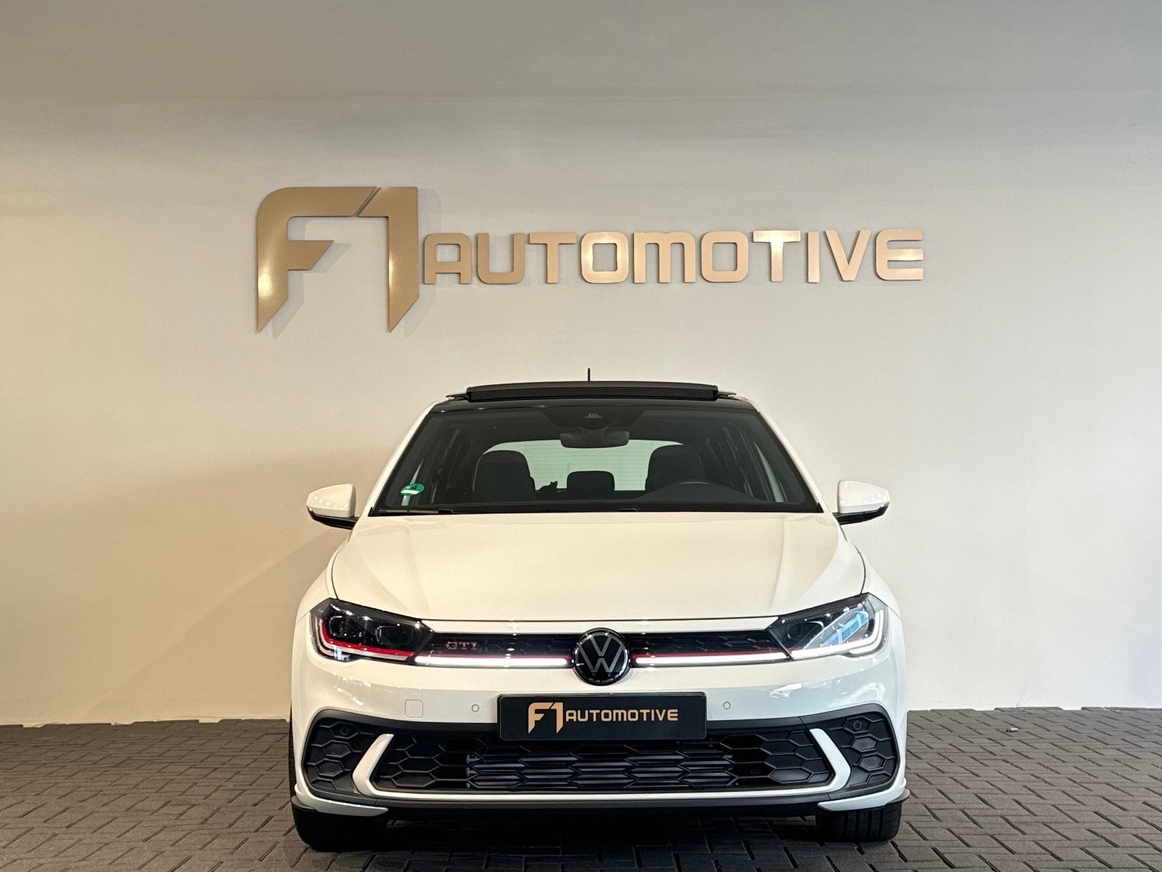 Volkswagen POLO 2.0 TSI GTI Pano|Beats|Alcantara|ACC|Lane As, 1272 kg, 15 km/l, Gebruikt, 4 cilinders
