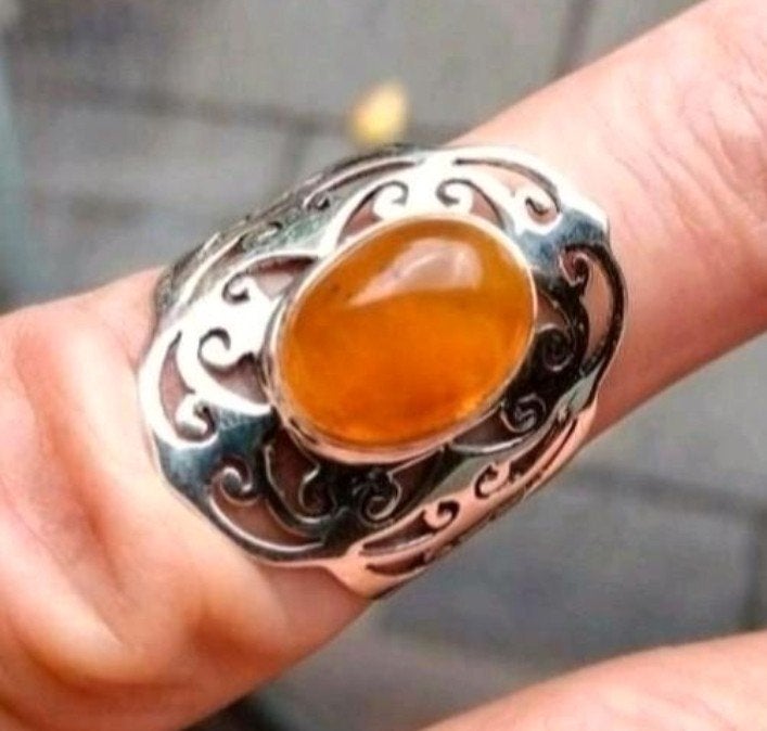 Barnsteen ring maat 17,25, Sieraden, Tassen en Uiterlijk, Ringen, Nieuw, Oranje, Ophalen of Verzenden, 17 tot 18
