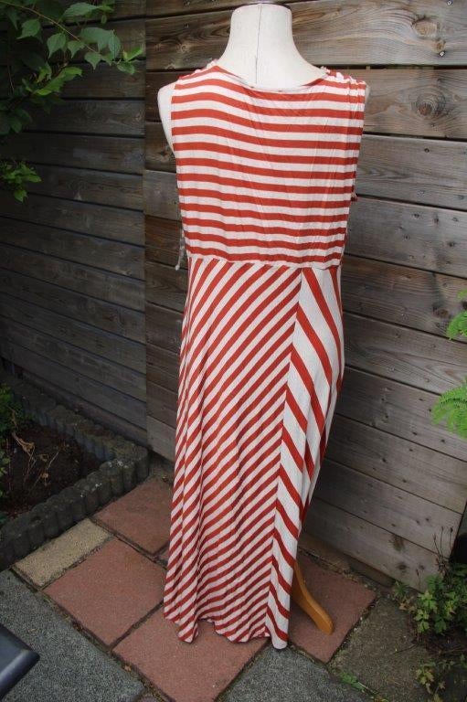 Jurk roodbruin/ beige Paprika mt M (46) Maxi Vaste prijs, Verzenden, Beige, Maat 46/48 (XL) of groter, Zo goed als nieuw