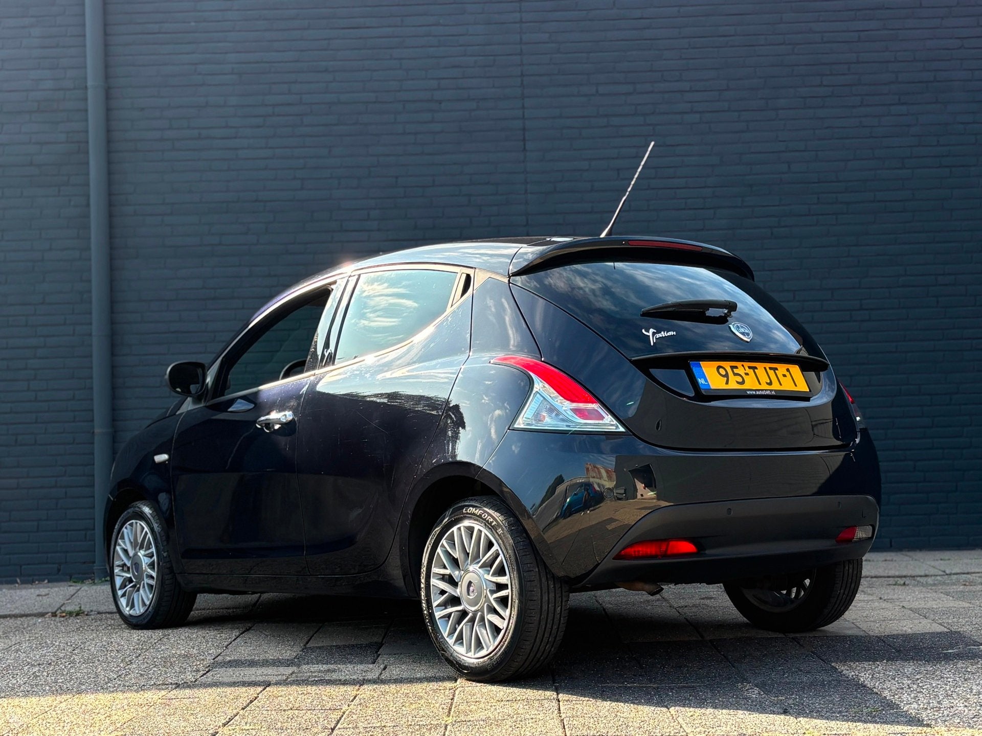 Lancia Ypsilon 0.9 TwinAir Platinum | Airco | Cruise Control, Auto's, Voorwielaandrijving, Euro 5, 86 pk, Gebruikt