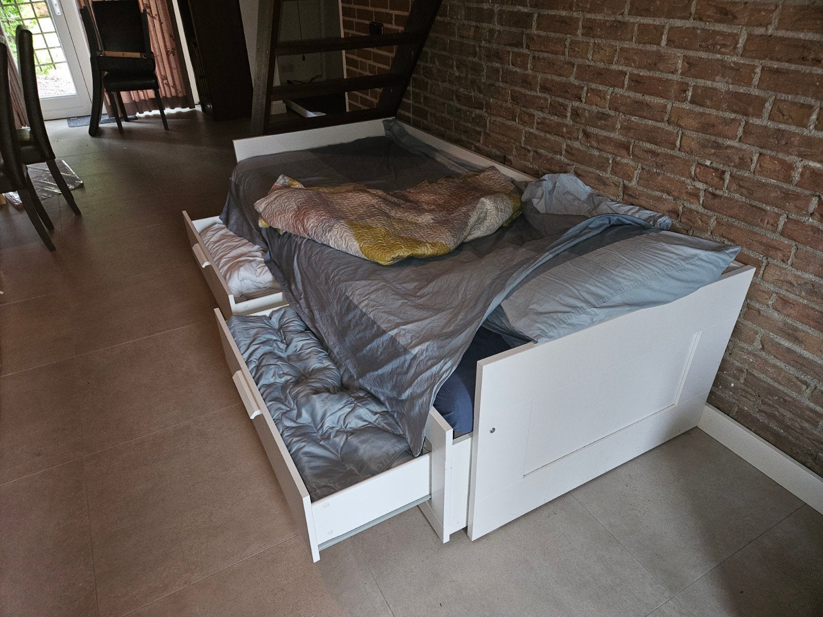 IKEA uitschuifbed voor 2 personen, Huis en Inrichting, Ophalen, Wit, Tweepersoons, 80 cm