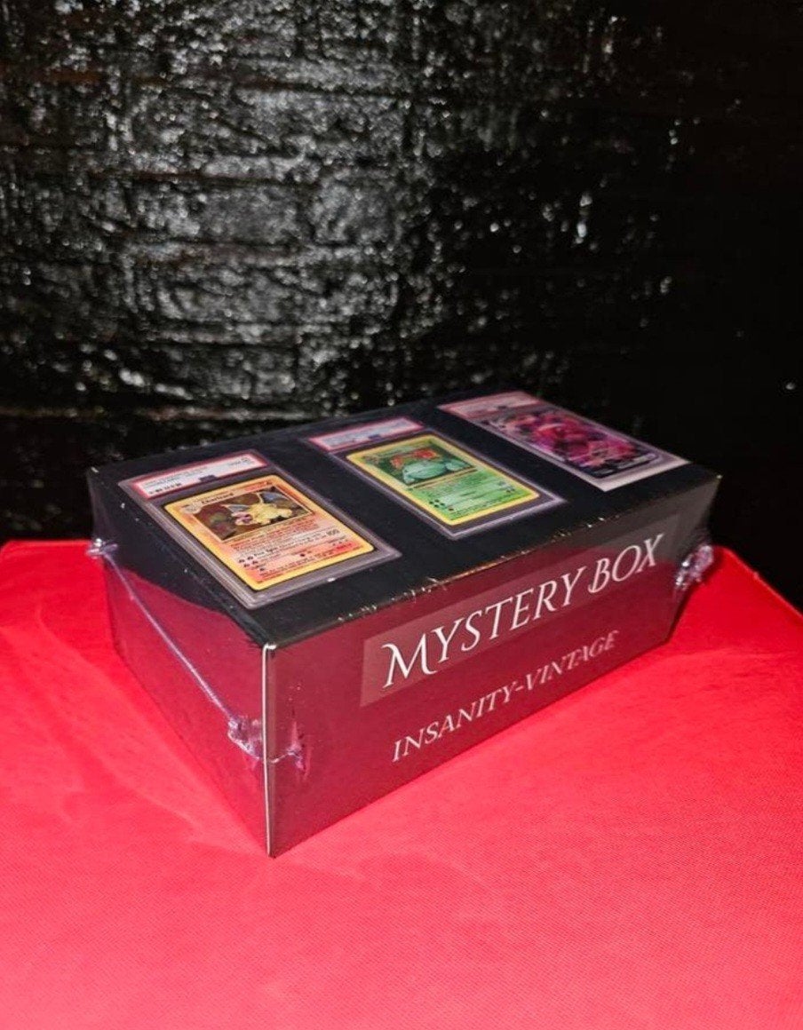 Pokémon Mystery Box Insanity-Vintage GRADED CARD!, Verzenden, Zo goed als nieuw, Losse kaart, Foil