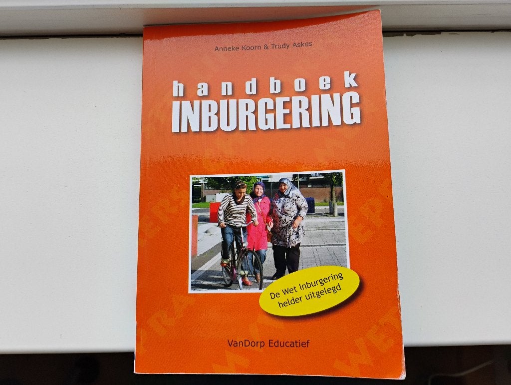 handboek inburgering wet inburgering helder uitgelegd, Ophalen of Verzenden, Alpha, Zo goed als nieuw, HBO