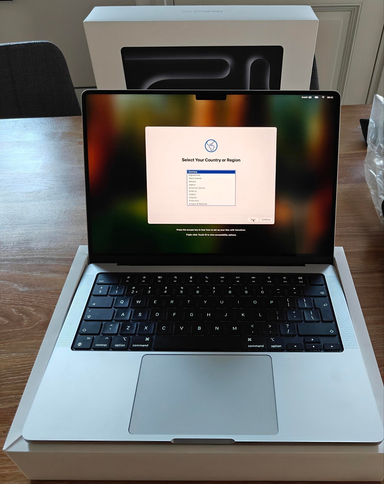 Titel:Apple MacBook Pro 14" (2024) - M4 Pro - 24GB RAM - 512