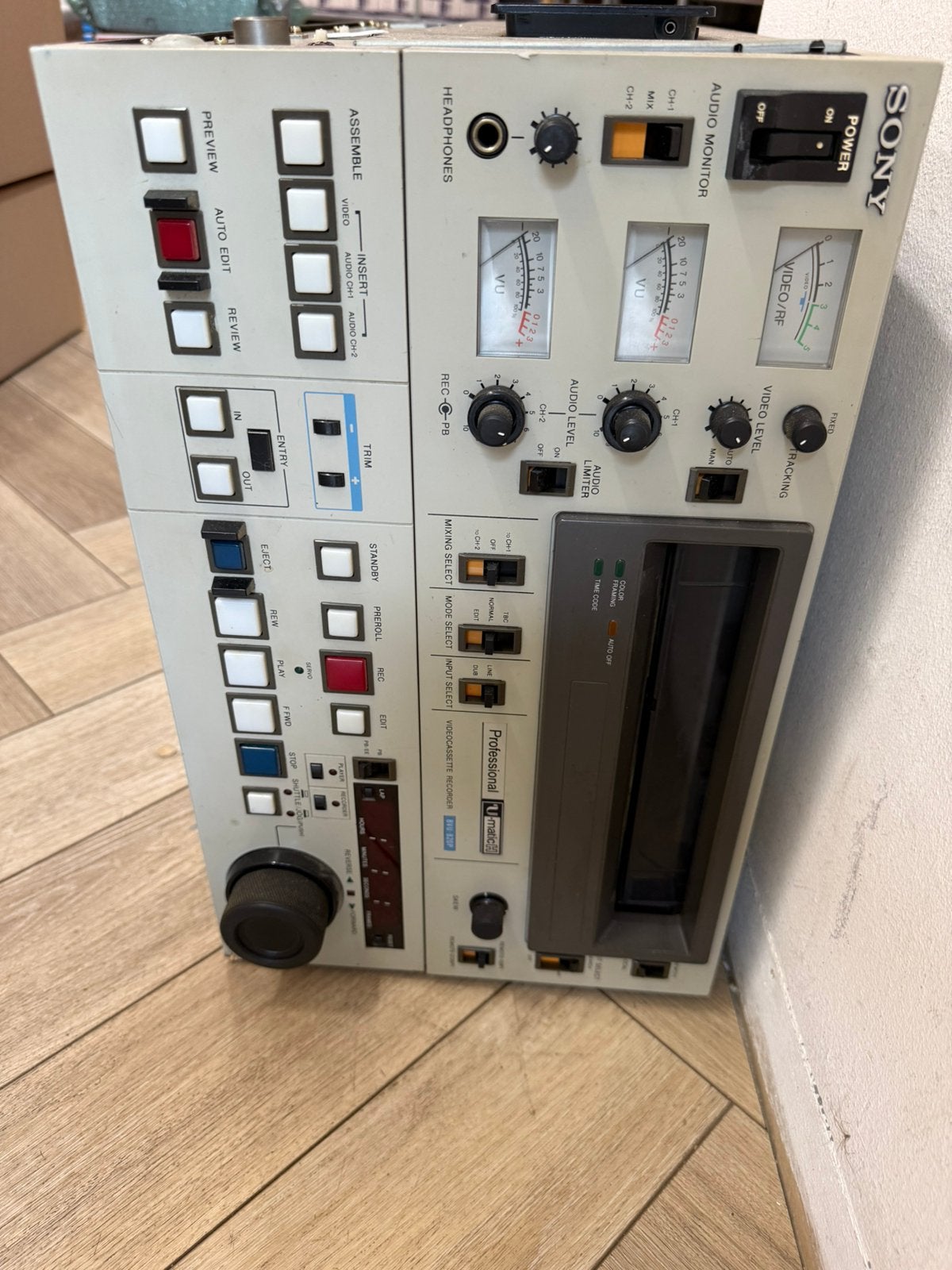Sony BVU-820P Umatic, Ophalen, Zo goed als nieuw, Audio