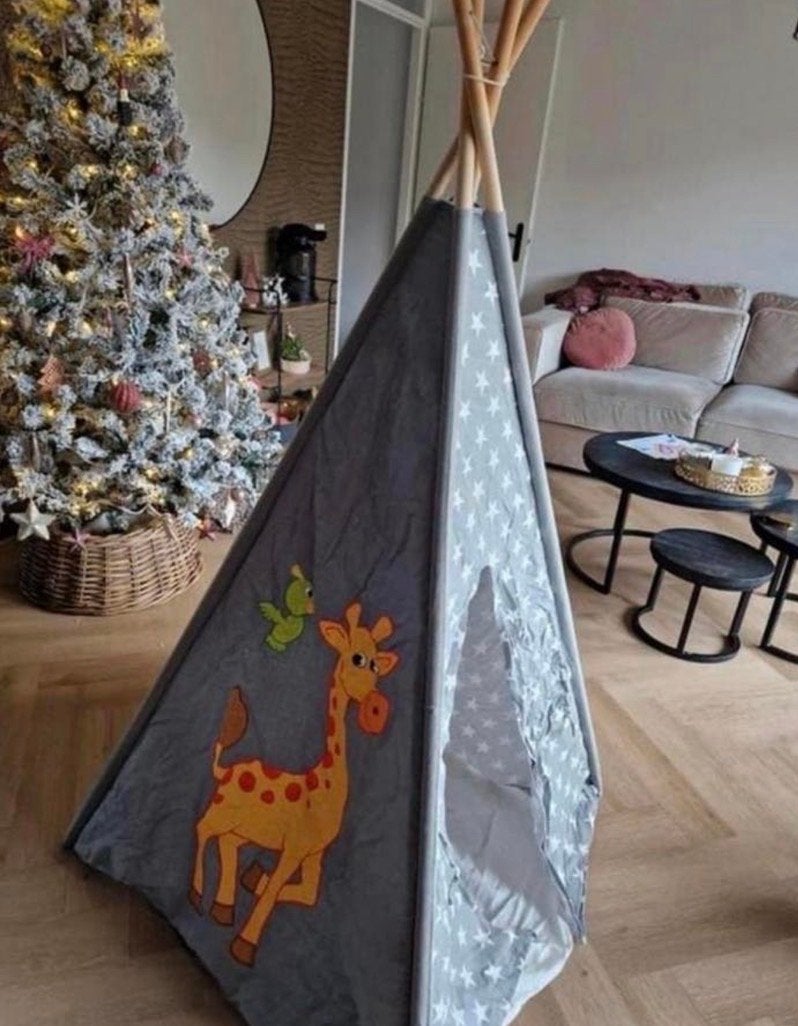 Leuke tipi speeltent voor kinderen met sterren en giraf, Ophalen, Gebruikt