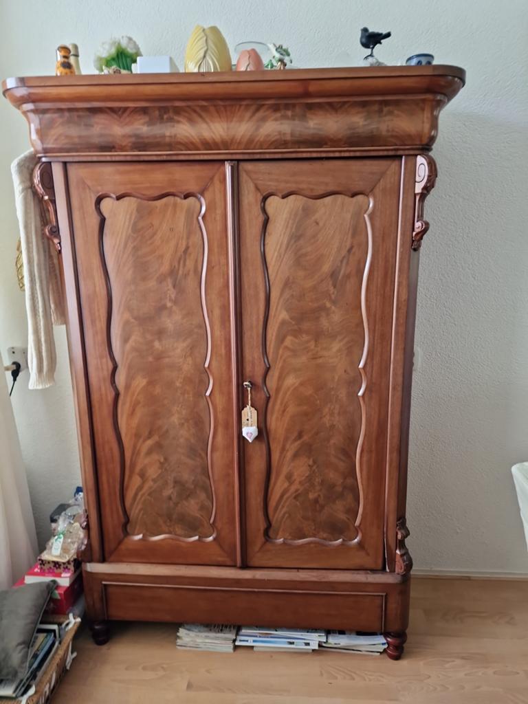 Antieke mahoniehouten kast / kabinet – fraaie houttekening, Antiek en Kunst, Ophalen of Verzenden